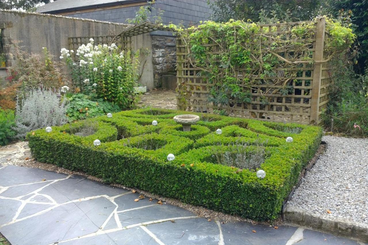 Owletts Barn B&B Bodmin Exteriör bild
