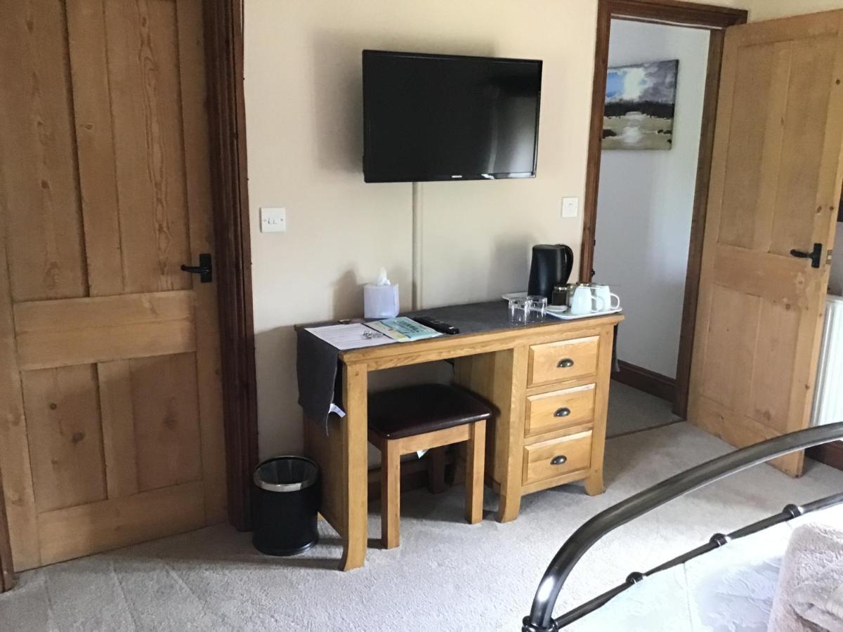Owletts Barn B&B Bodmin Exteriör bild